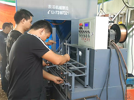 2019年9月27號，鄭州安裝三片止水焊機(jī)